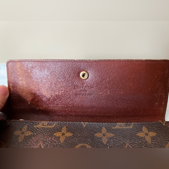 Authentic Louis Vuitton Wallet with COA - Picture 5 of 7
